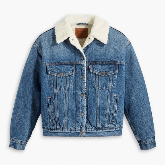 Levi's Jackets & Blazers - Levi's Women's Medium Wash Sherpa Trucker Jacket